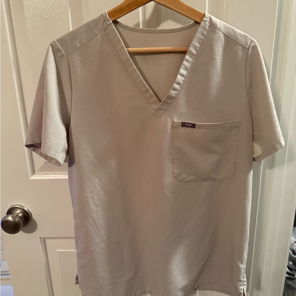 Figs Catarina scrub top